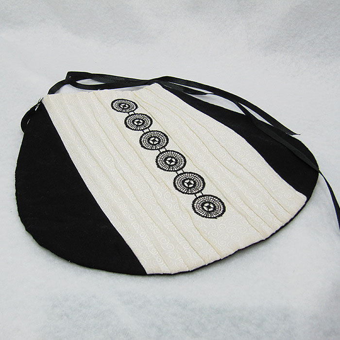 AIMR30A_bib | Embroidery Legacy lace bib