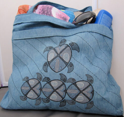 jacobean sea turtle bag