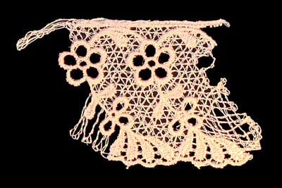 Embroidery Design: Vintage Lace Edition 6 Vol.1 AINL03A <br> 4.00"w X 2.40"h
