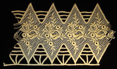 Embroidery Design: Vintage Lace Edition 5 Vol.6 AINL16B <br> 10.45"w X 5.89"h