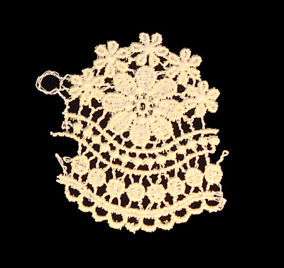 Embroidery Design: Vintage Lace Edition 6 Vol.4 AINL39A <br> 2.77"w X 2.78"h