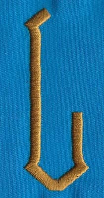 Embroidery Design: PM Center L<br>0.98" x 2.65"