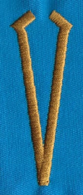 Embroidery Design: PM Center V<br>0.98" x 2.65"
