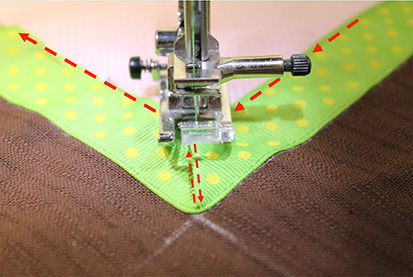 Pivot Embroidery Foot