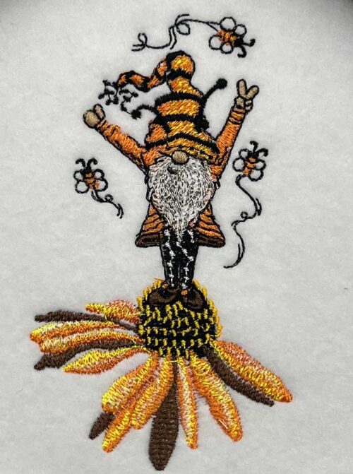 honey bee gnome embroidery design