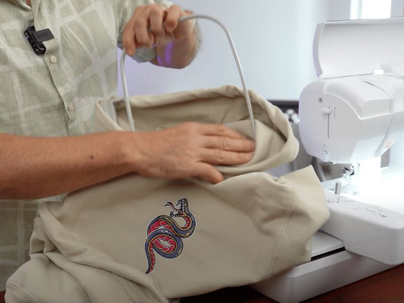 Embroidering Hoodie Step9