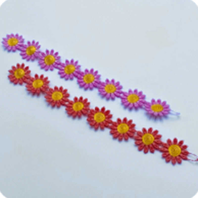 Repeating-lace-Fun Effects course stitch out