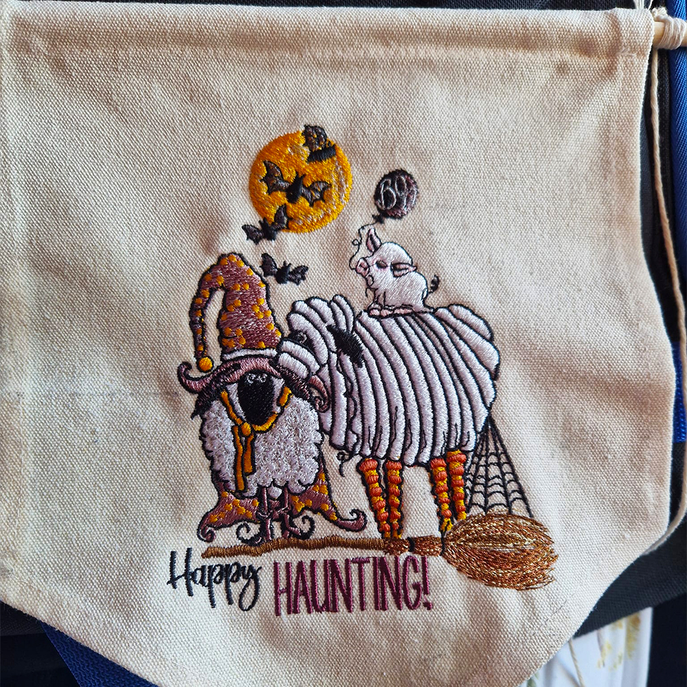MandyR_Happy Haunting Sheep