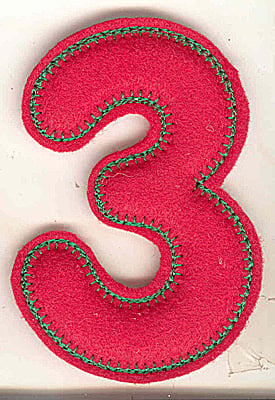 Embroidery Design: Puffy felt number 3 small<br> 2.45w X 3.63h