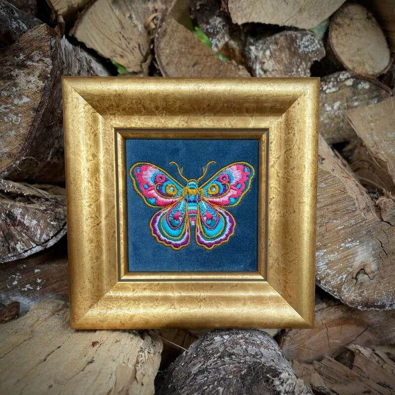 Framed butterfly embroidery design stitch out