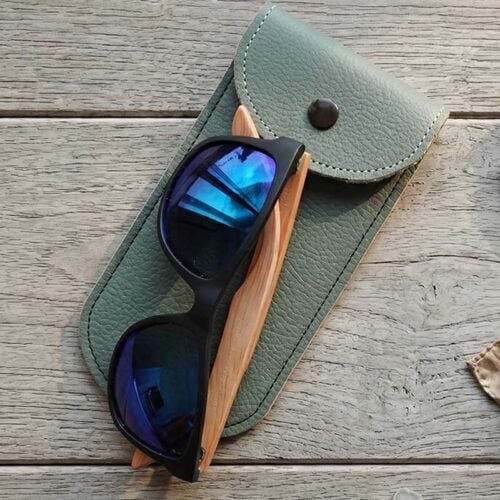 ITH_VinylSunglassCase | Embroidery Legacy ITH Vinyl eyeglass case
